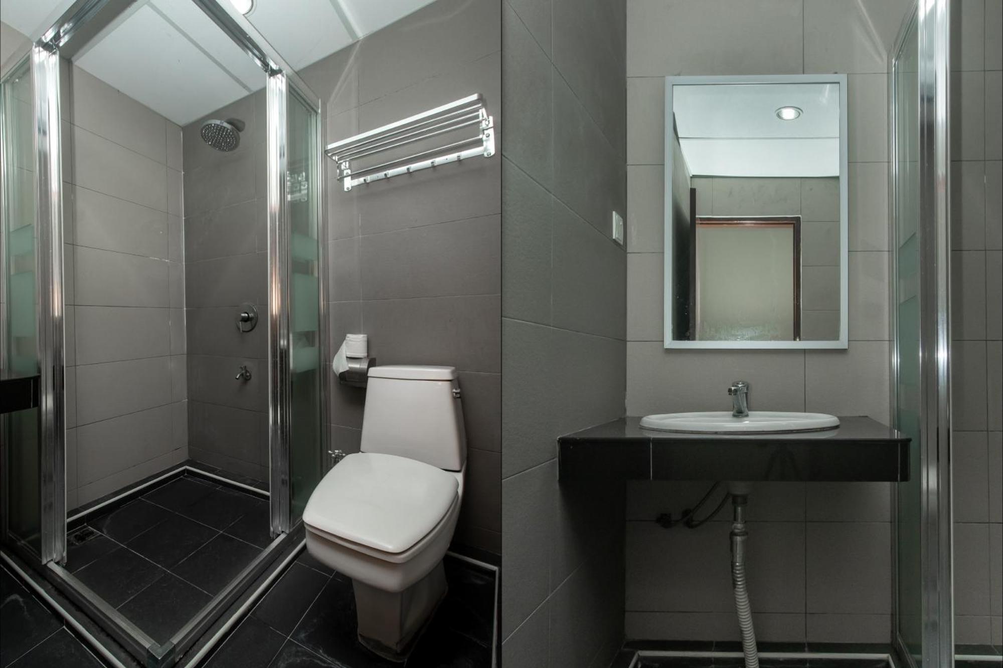 Super Oyo 90055 Mansion Inn Sibu Ngoại thất bức ảnh
